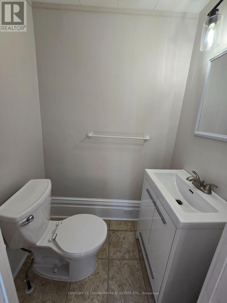 49 Union Street, Prince Edward County, Ontario  K0K 2T0 - Photo 12 - X12346611