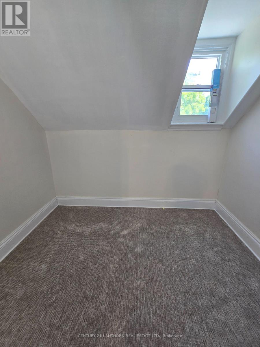 49 Union Street, Prince Edward County, Ontario  K0K 2T0 - Photo 13 - X12346611