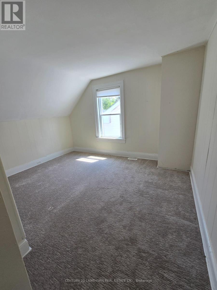 49 Union Street, Prince Edward County, Ontario  K0K 2T0 - Photo 17 - X12346611