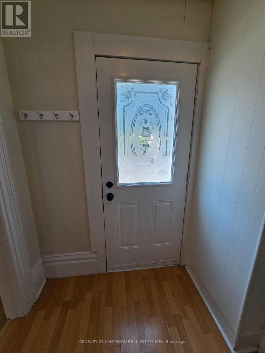 49 Union Street, Prince Edward County, Ontario  K0K 2T0 - Photo 2 - X12346611