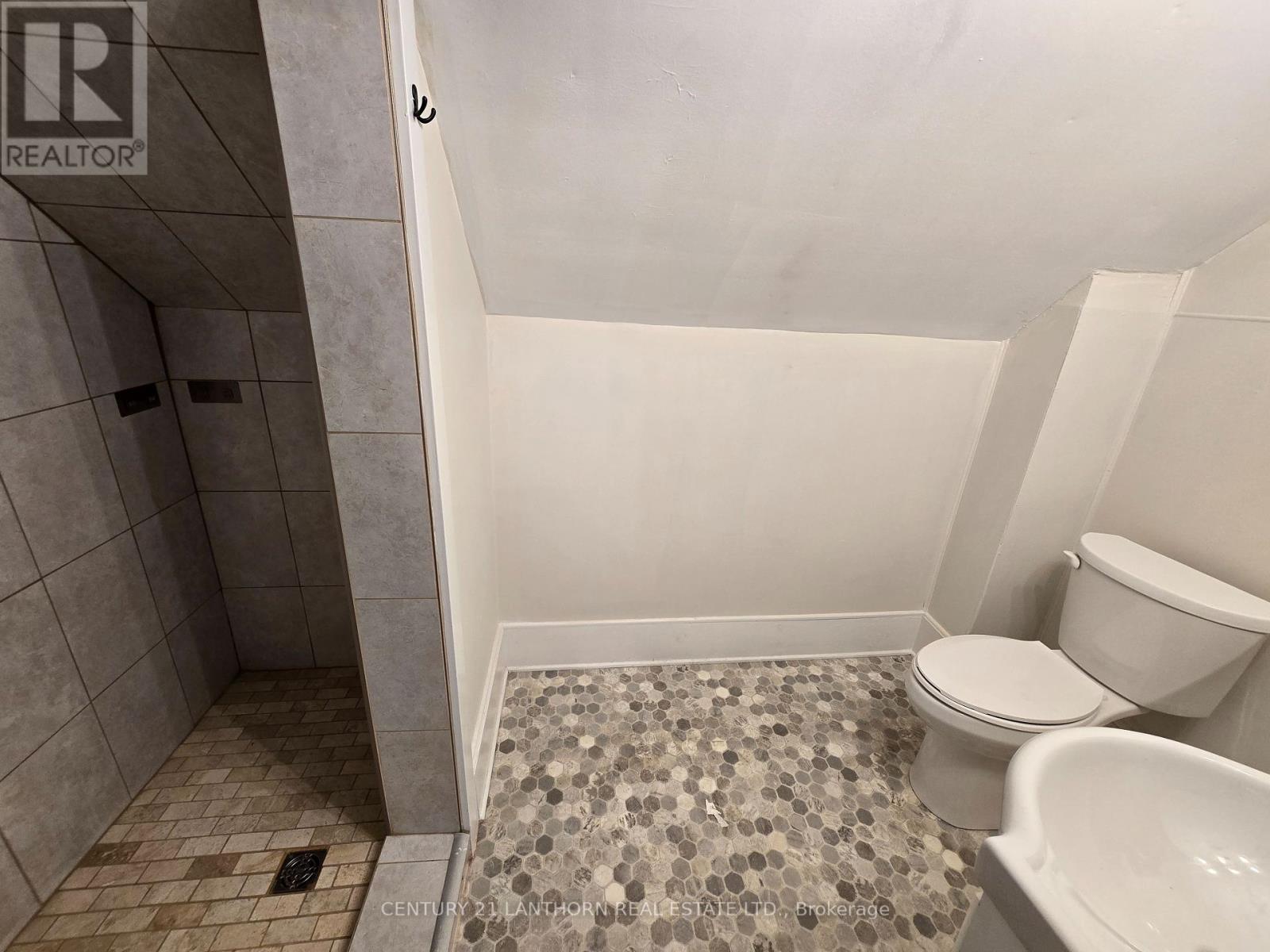 49 Union Street, Prince Edward County, Ontario  K0K 2T0 - Photo 22 - X12346611