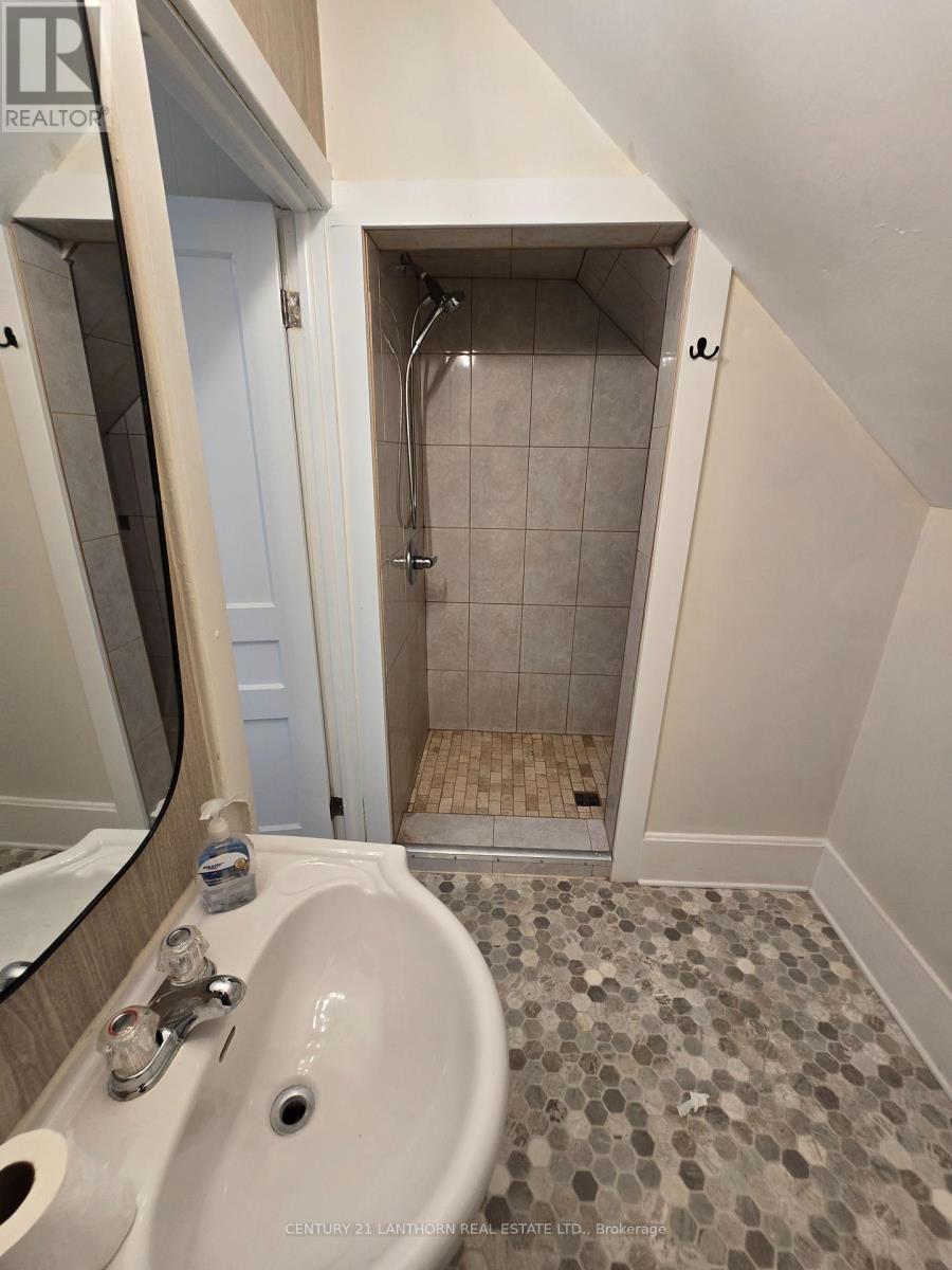 49 Union Street, Prince Edward County, Ontario  K0K 2T0 - Photo 24 - X12346611