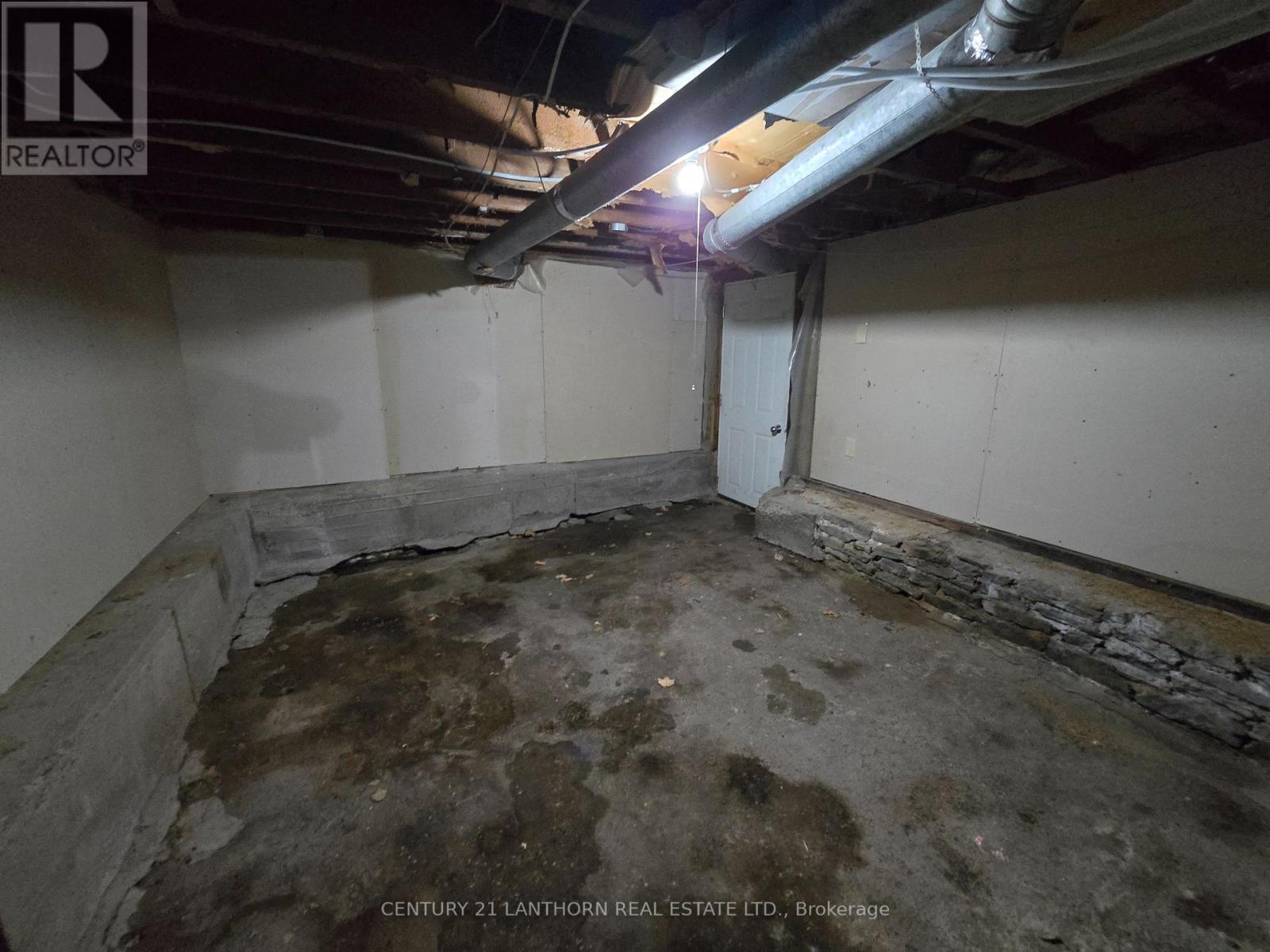 49 Union Street, Prince Edward County, Ontario  K0K 2T0 - Photo 29 - X12346611