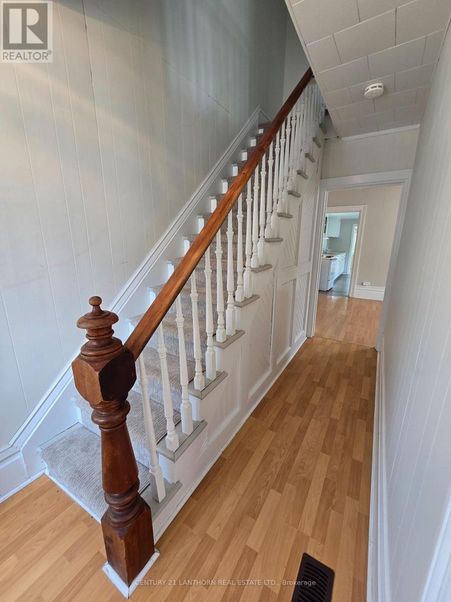 49 Union Street, Prince Edward County, Ontario  K0K 2T0 - Photo 3 - X12346611