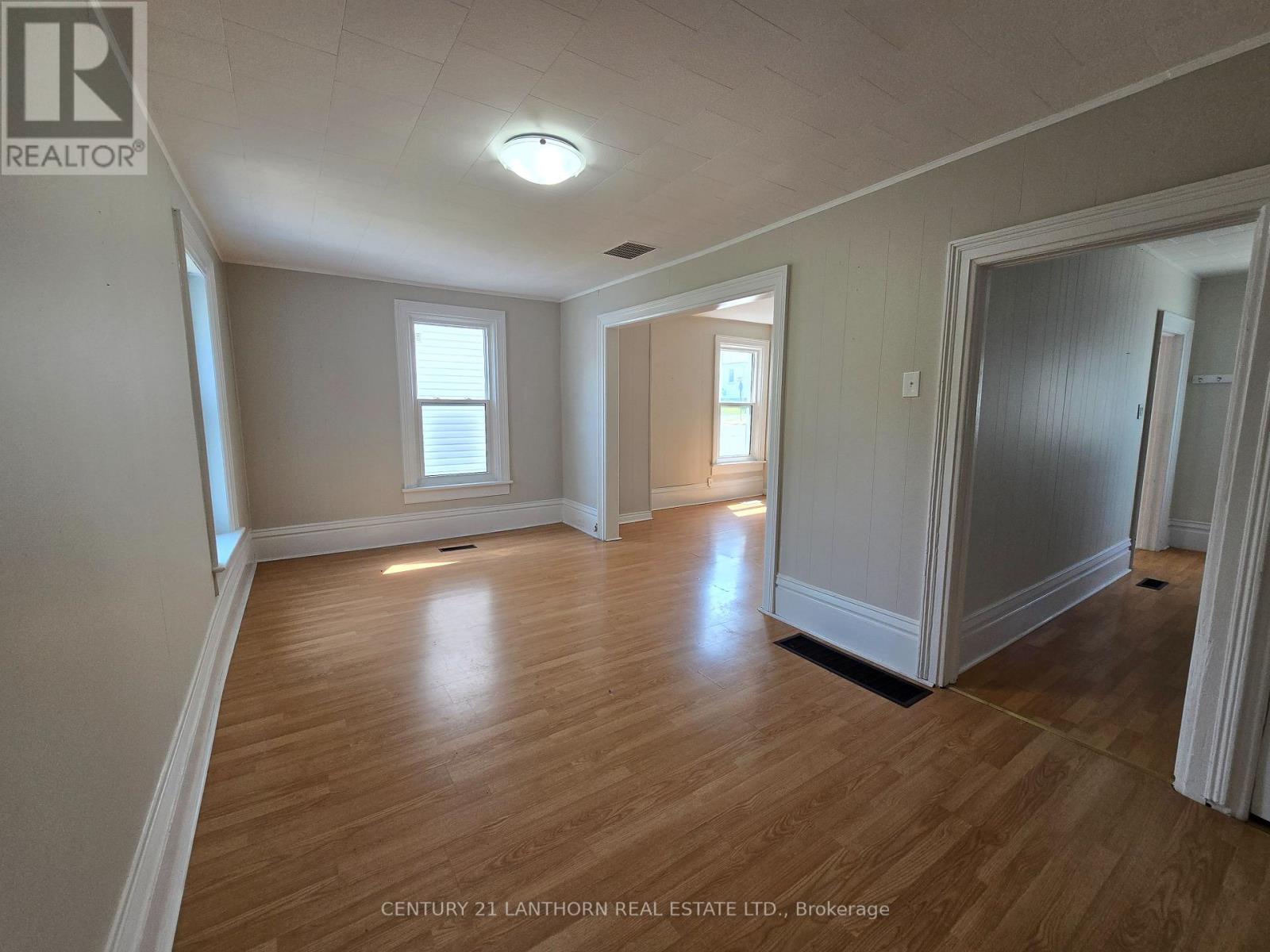 49 Union Street, Prince Edward County, Ontario  K0K 2T0 - Photo 5 - X12346611