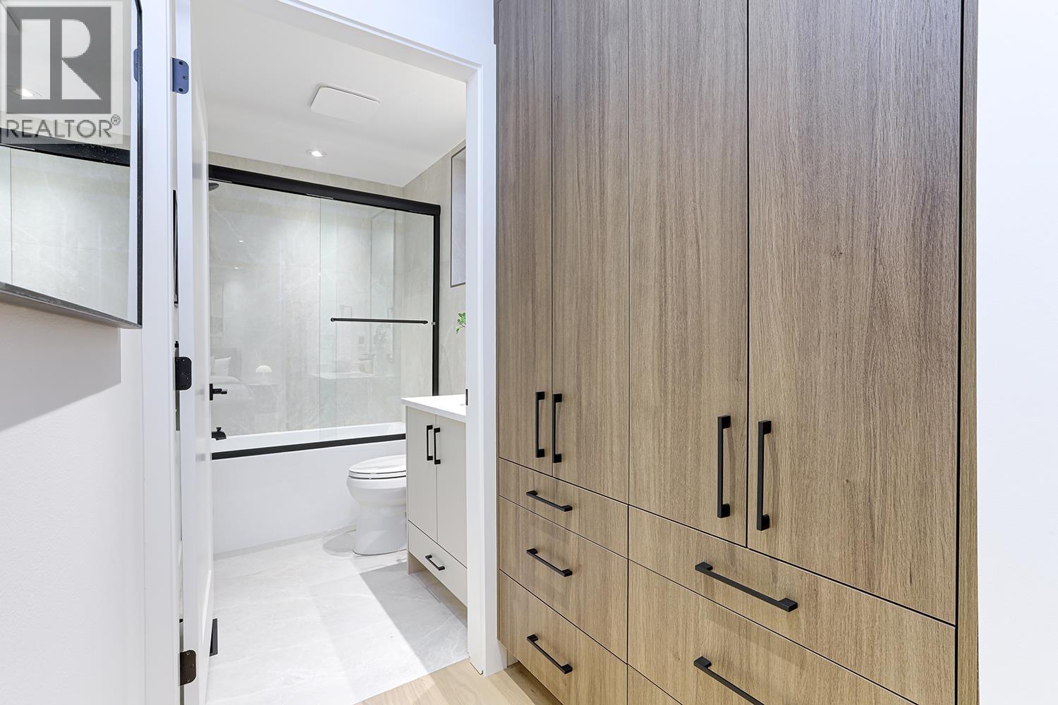 1 1990 Venables Street, Vancouver, British Columbia  V5L 2H8 - Photo 17 - R3036704