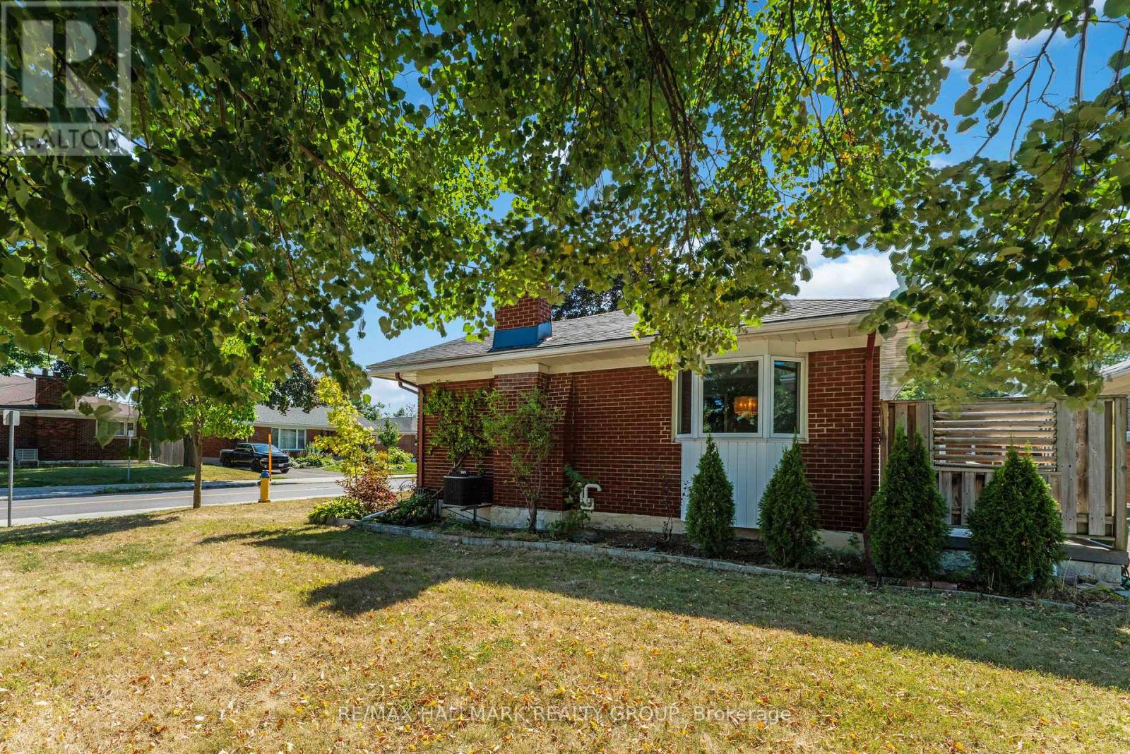 Property at 1921 NAVAHO DRIVE image 4