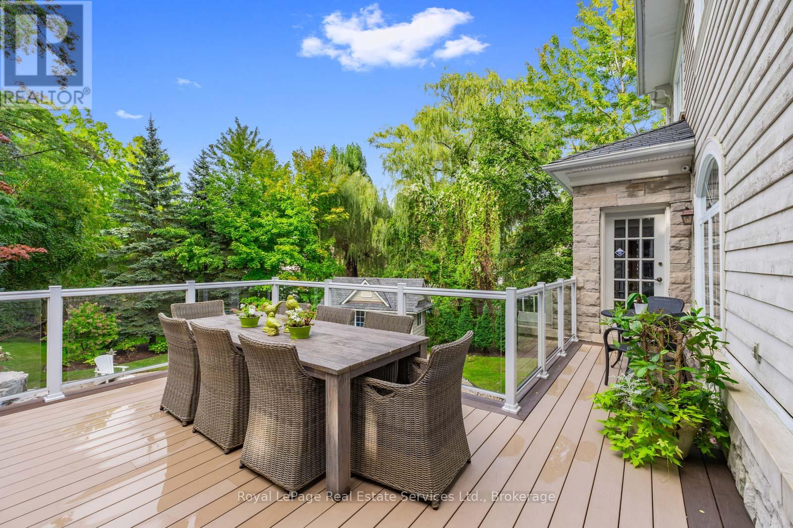 235 Lakewood Drive, Oakville, Ontario  L6K 1B3 - Photo 32 - W12346602
