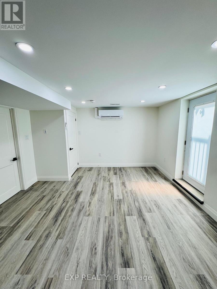 3 - 6 Craig Drive N, Kitchener, Ontario  N2B 2J3 - Photo 5 - X12346554