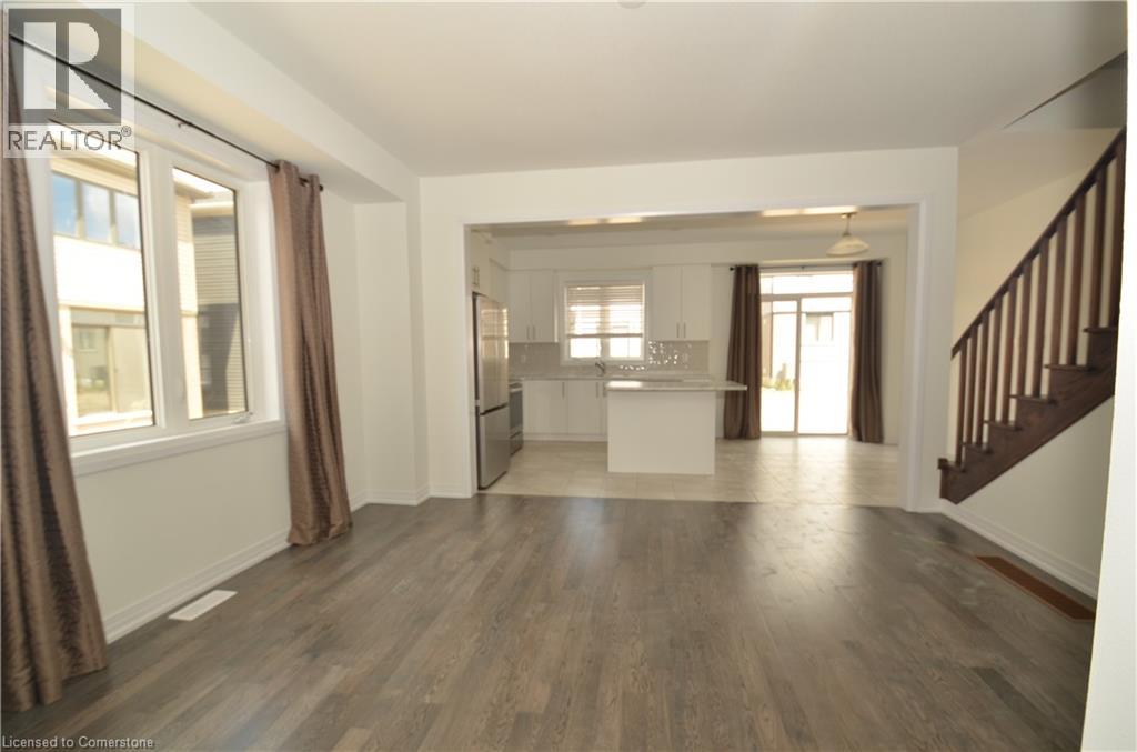 10 Heritage Way, Thorold, Ontario  L2V 0N9 - Photo 3 - 40760449
