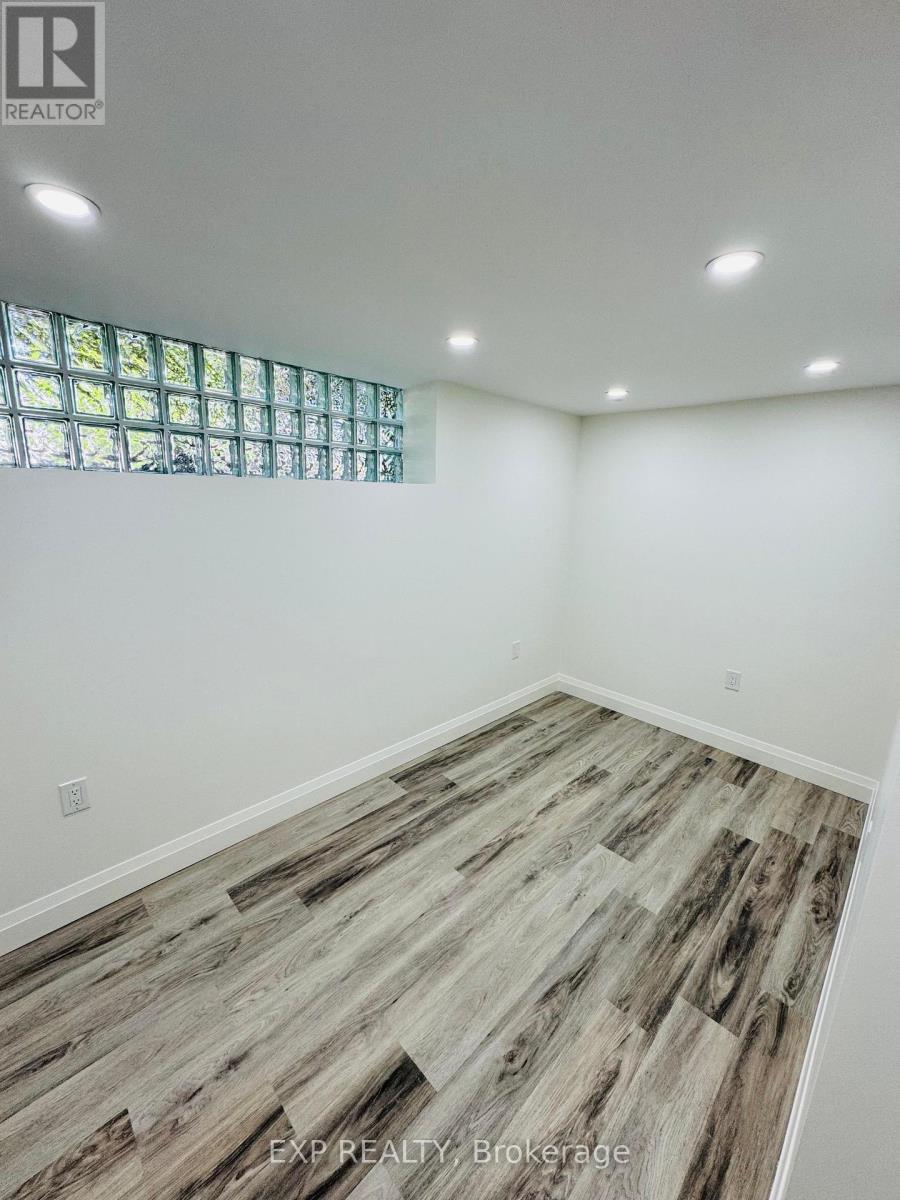 3 - 6 Craig Drive N, Kitchener, Ontario  N2B 2J3 - Photo 7 - X12346554