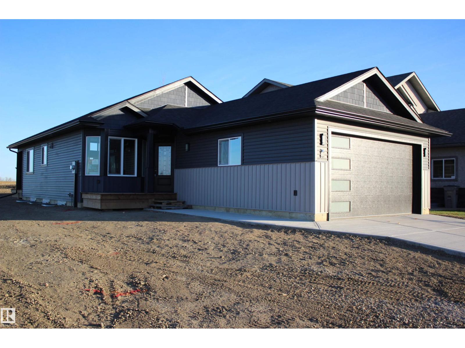 1 Whitetail Wy, Mundare, Alberta  T0B 3H0 - Photo 2 - E4453121