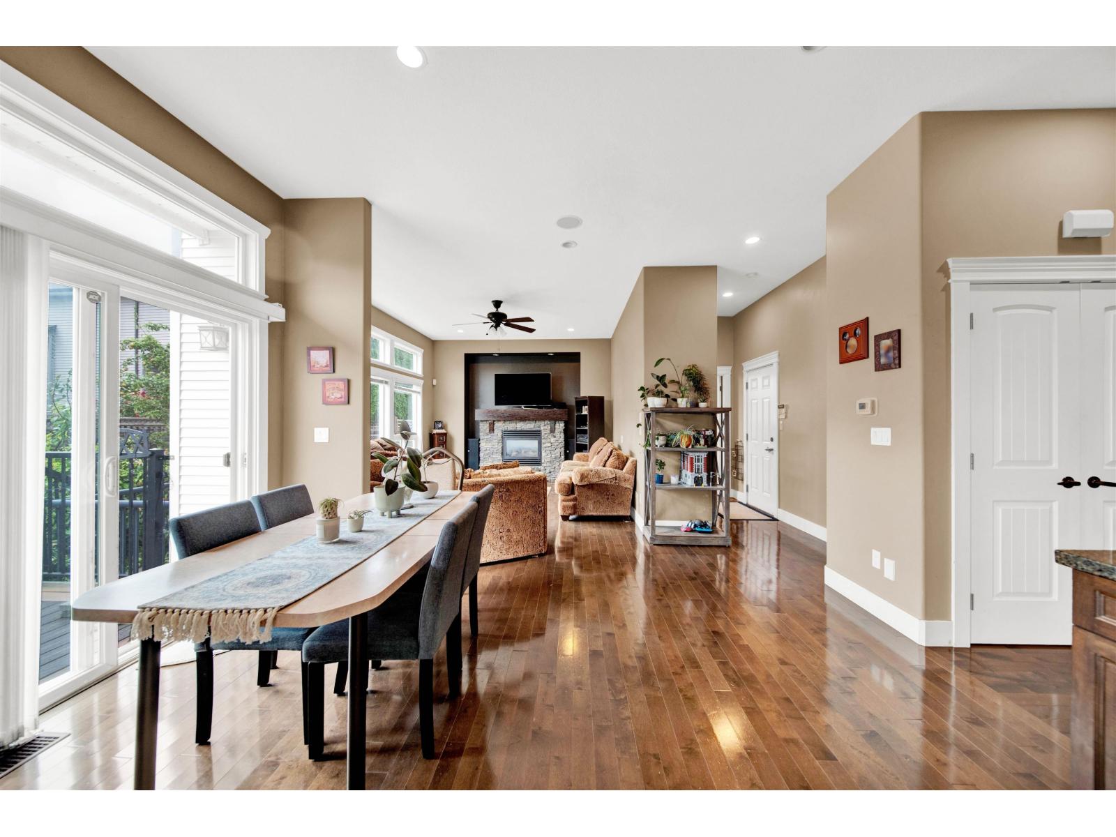 15072 61b Avenue, Surrey, British Columbia  V3S 5L7 - Photo 11 - R3035402