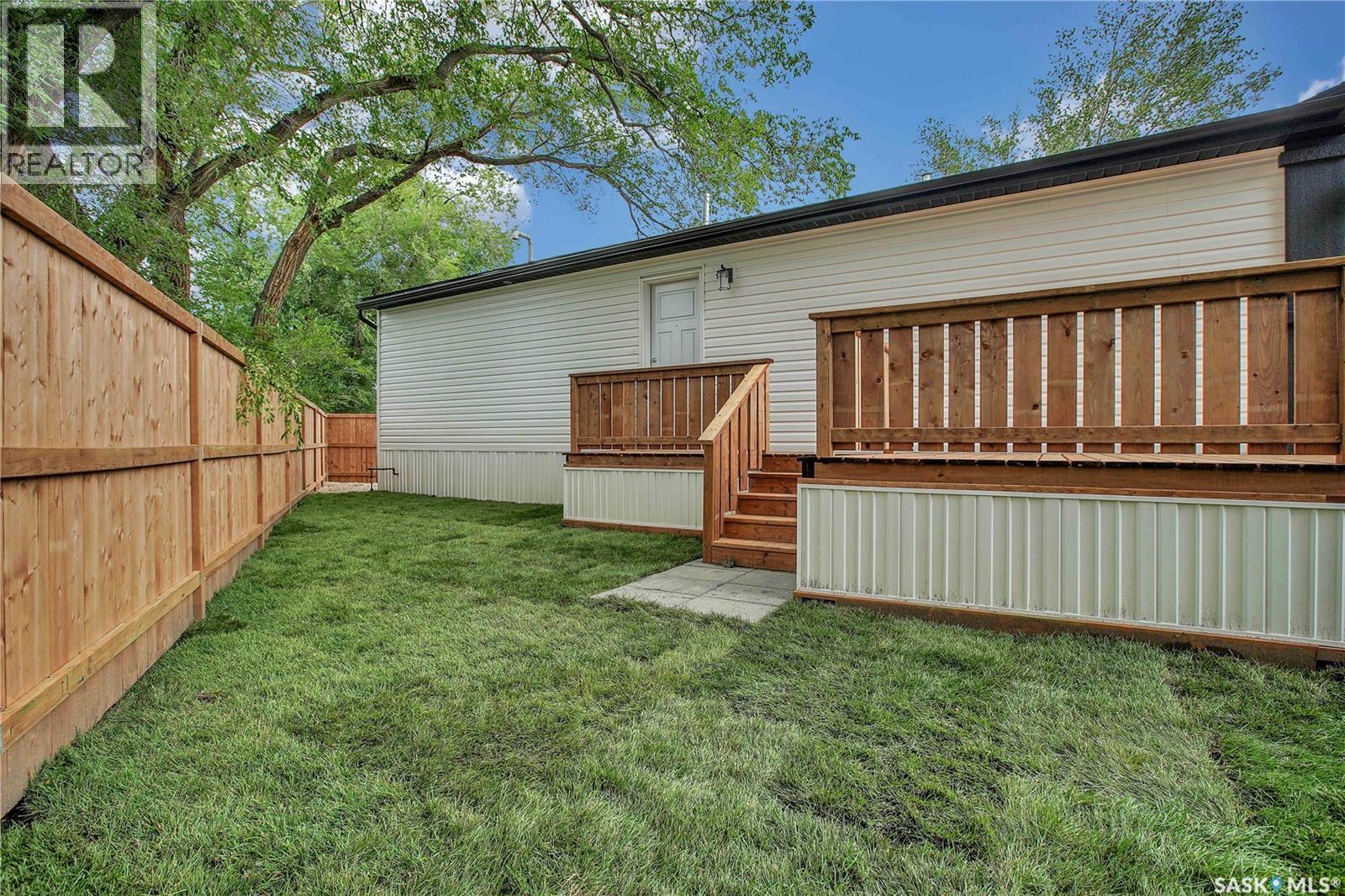 320 1524 Rayner Avenue, Saskatoon, Saskatchewan  S7N 2P8 - Photo 3 - SK015566