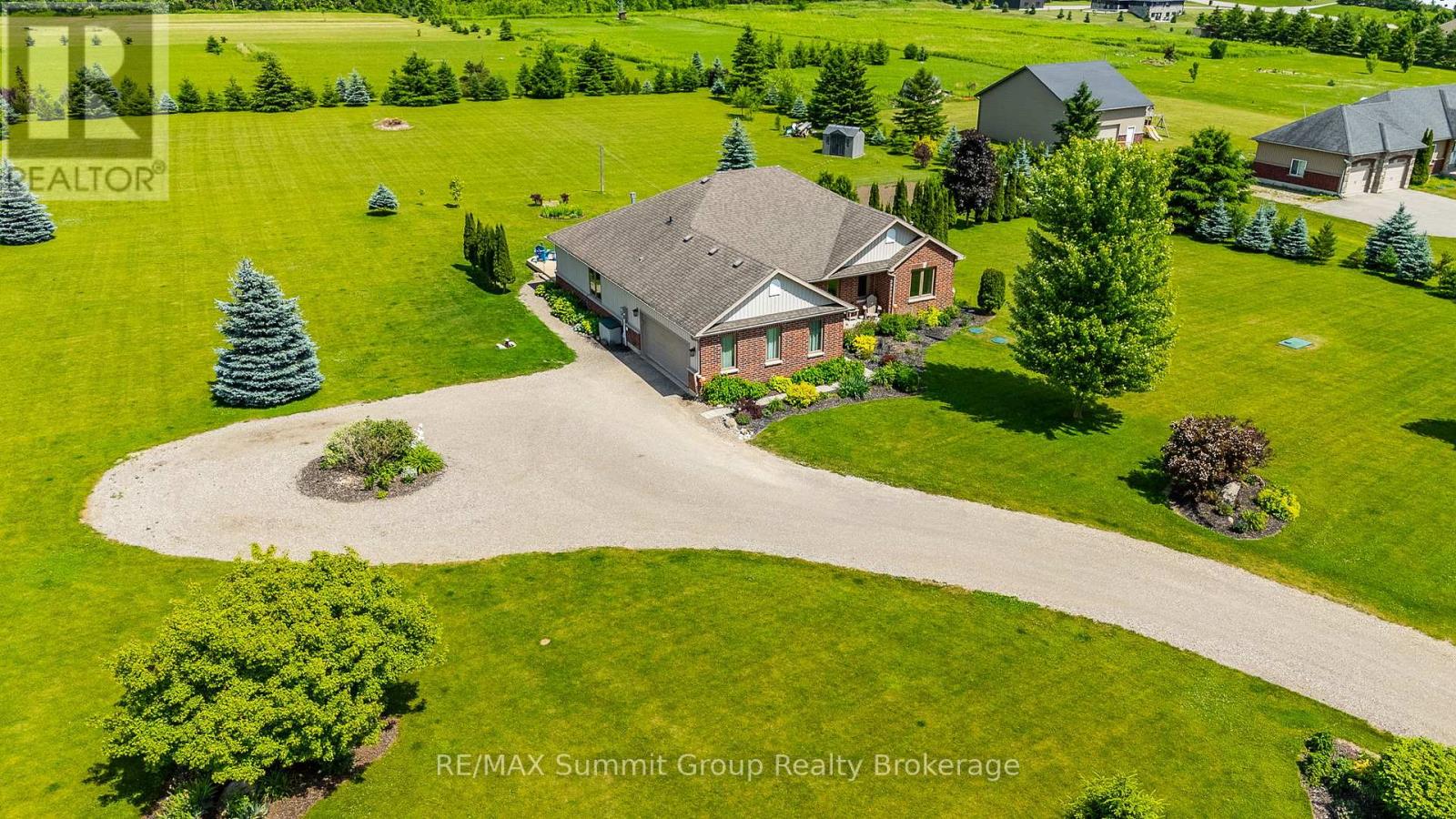 15 Mount Haven Crescent, East Luther Grand Valley, Ontario  L9W 5S6 - Photo 3 - X12346668