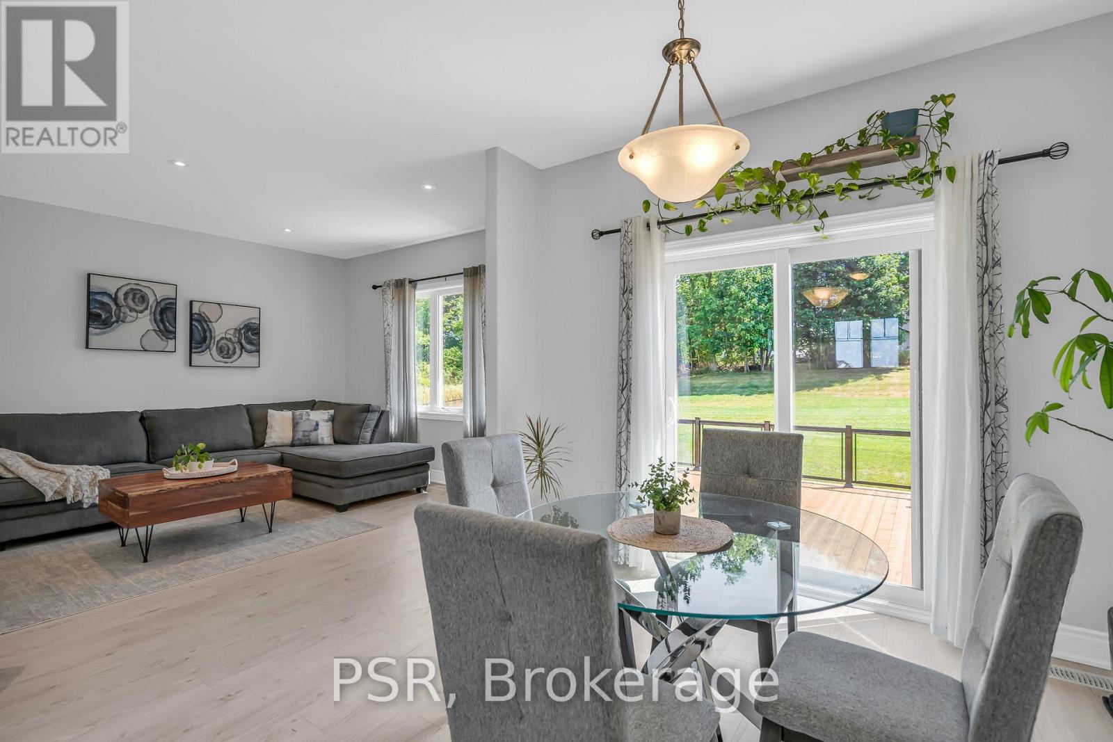 31 Mancini Drive, Kawartha Lakes, Ontario  K0M 2T0 - Photo 16 - X12346704