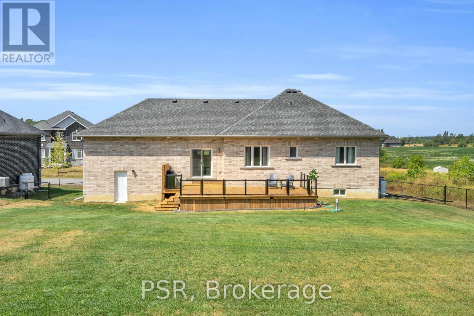 31 Mancini Drive, Kawartha Lakes, Ontario  K0M 2T0 - Photo 33 - X12346704