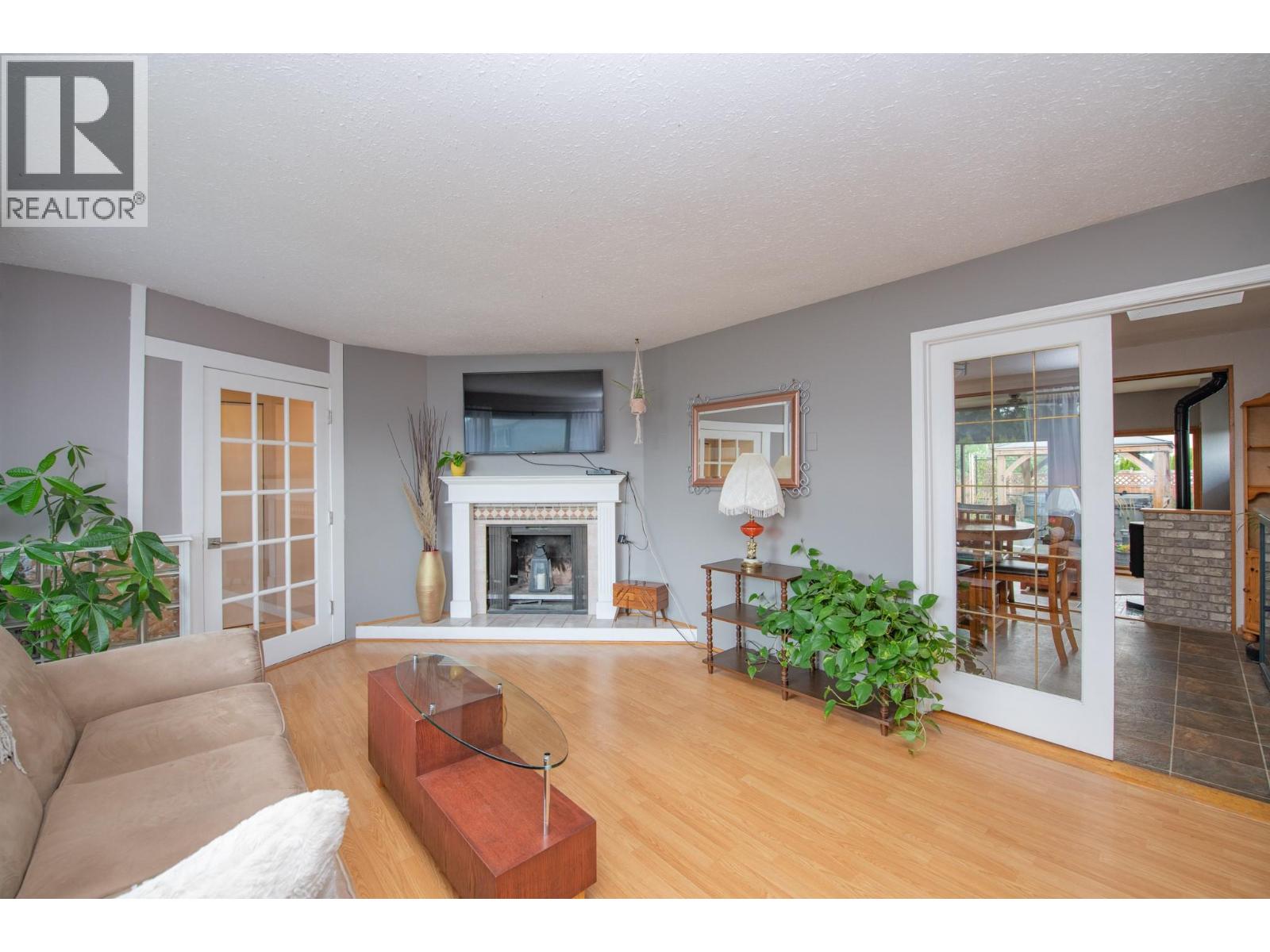 1390 Cornwall Road, Kelowna, British Columbia  V1X 1N9 - Photo 2 - 10358975