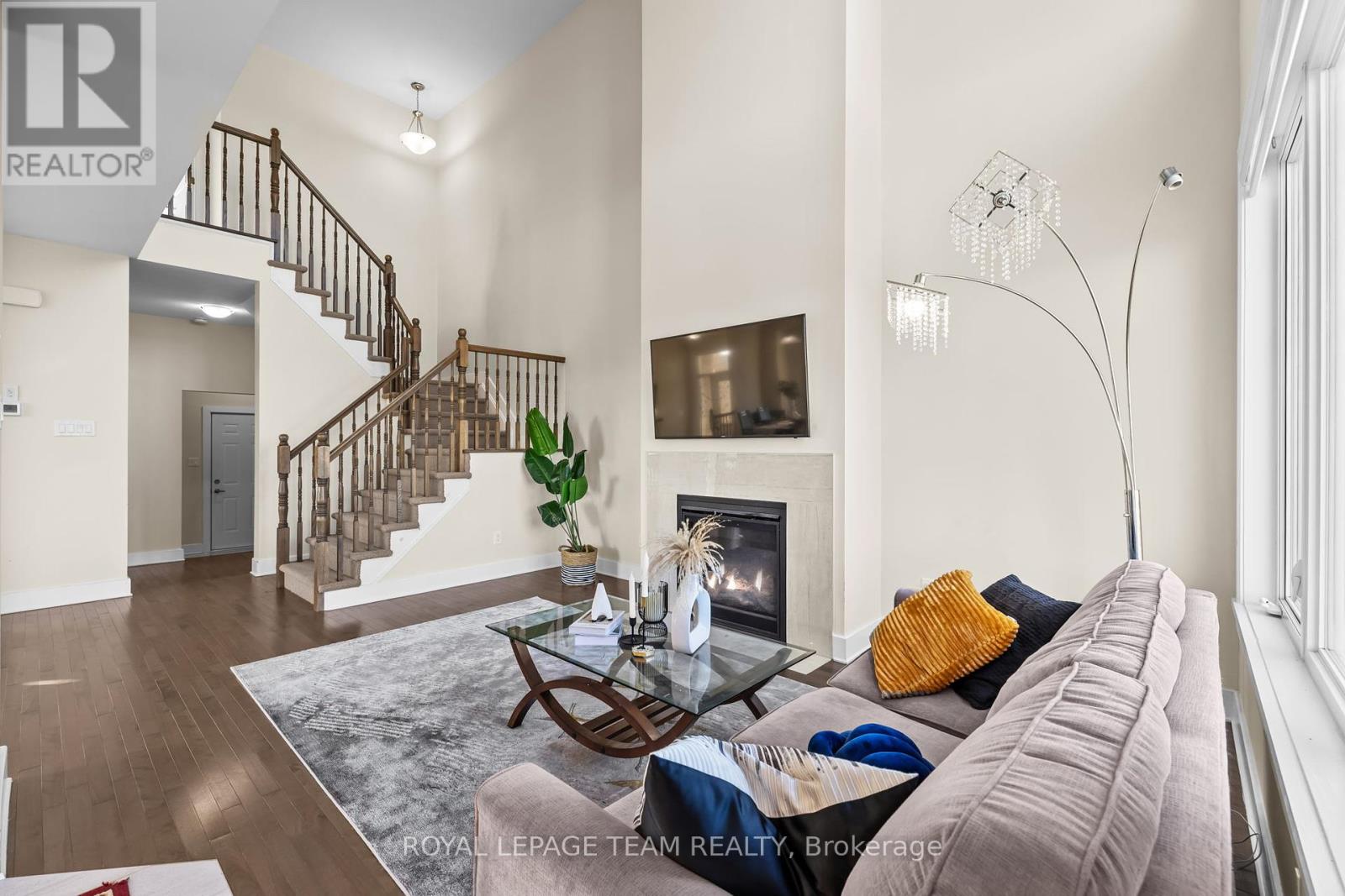 36 Hurdis Way, Carleton Place, Ontario  K7C 0L3 - Photo 10 - X12346715
