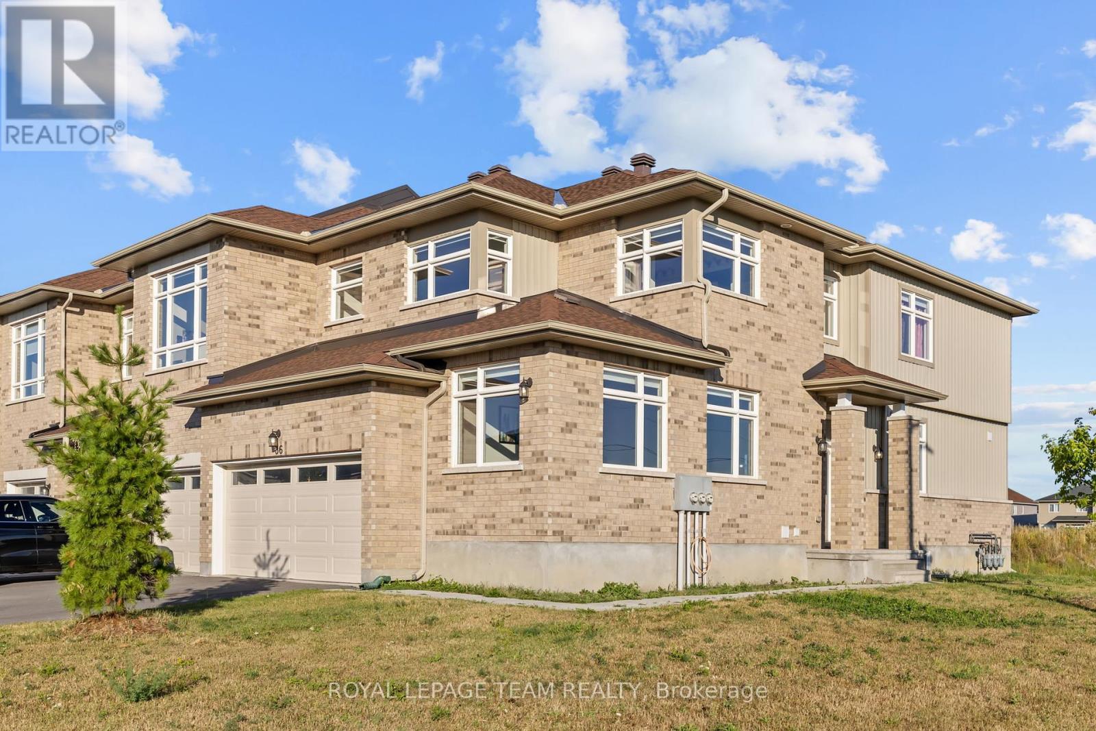36 Hurdis Way, Carleton Place, Ontario  K7C 0L3 - Photo 2 - X12346715