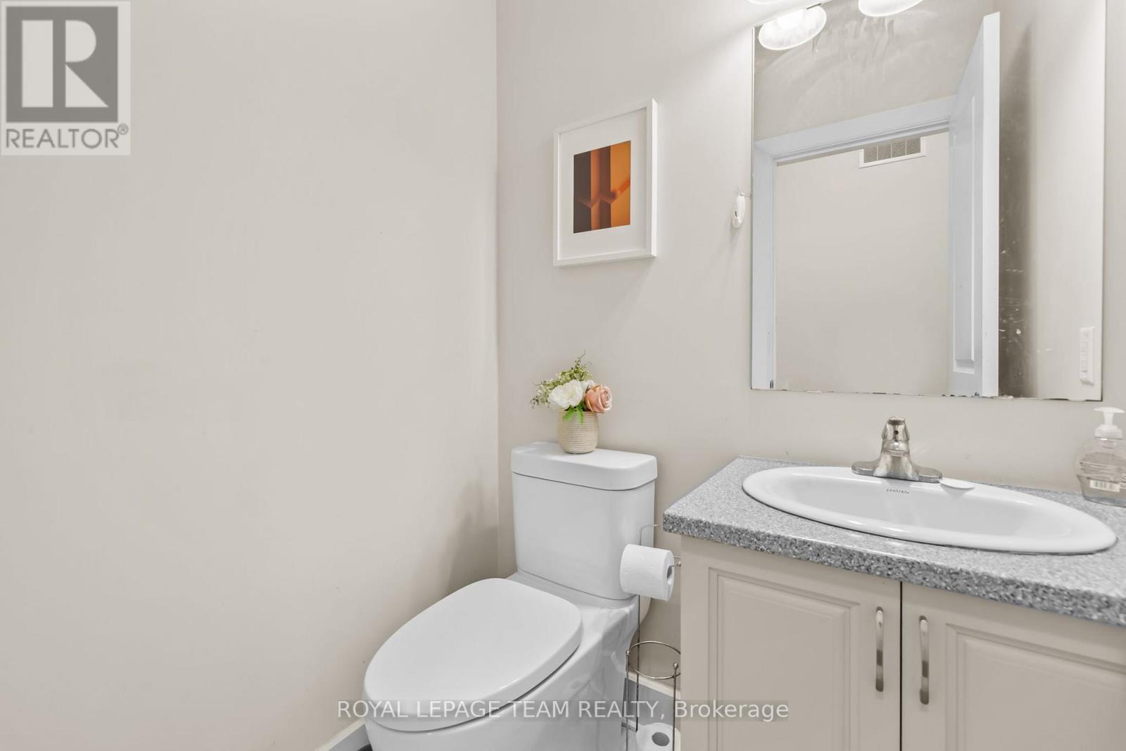 36 Hurdis Way, Carleton Place, Ontario  K7C 0L3 - Photo 21 - X12346715