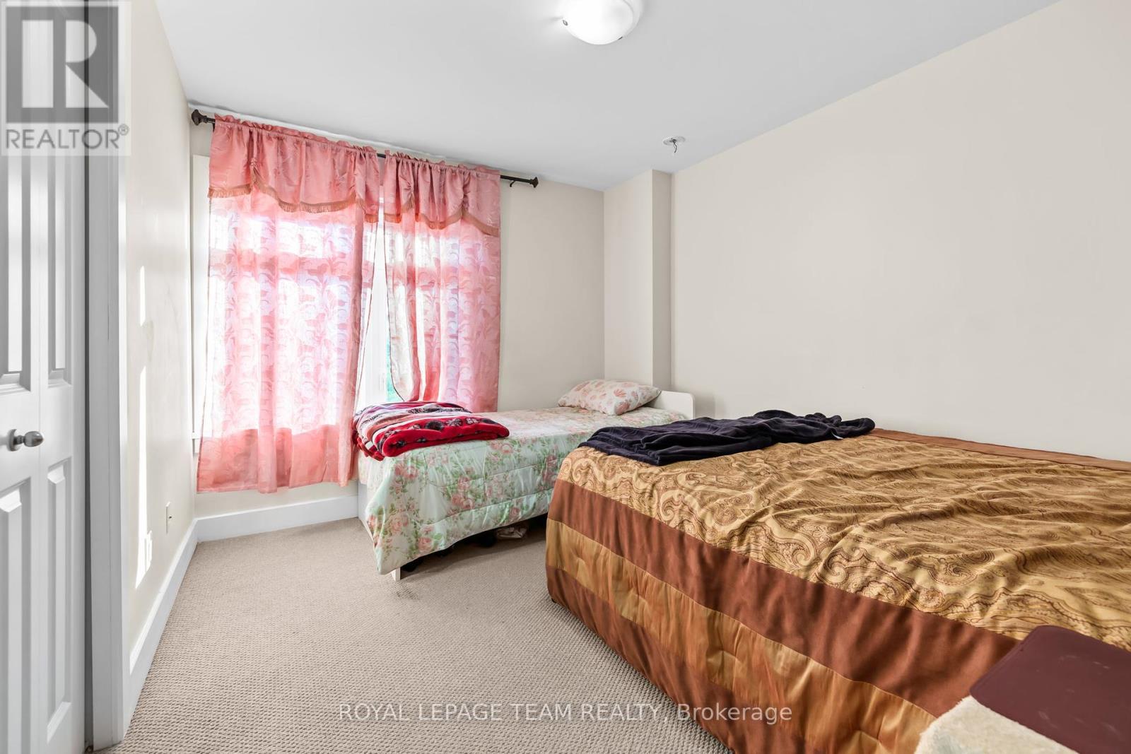 36 Hurdis Way, Carleton Place, Ontario  K7C 0L3 - Photo 30 - X12346715
