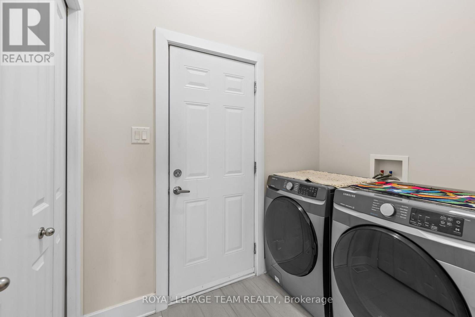 36 Hurdis Way, Carleton Place, Ontario  K7C 0L3 - Photo 37 - X12346715