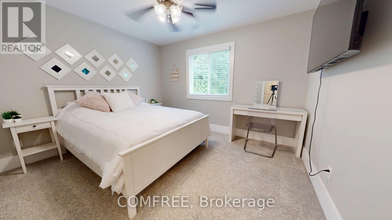 70 Sirocco Crescent, Ottawa, Ontario  K2S 2C8 - Photo 24 - X12346758