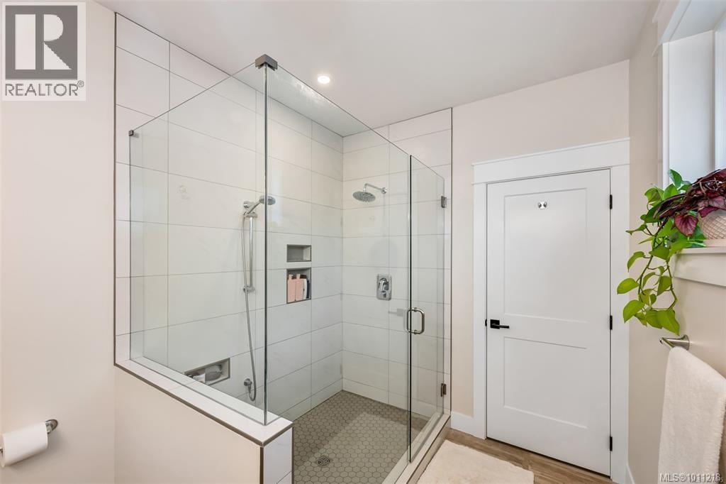 168 Edgewood Dr, Lake Cowichan, British Columbia  V0R 2G0 - Photo 18 - 1011218