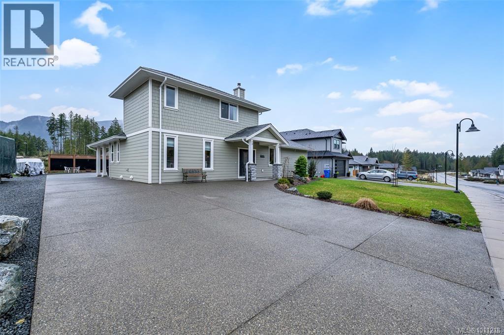 168 Edgewood Dr, Lake Cowichan, British Columbia  V0R 2G0 - Photo 2 - 1011218