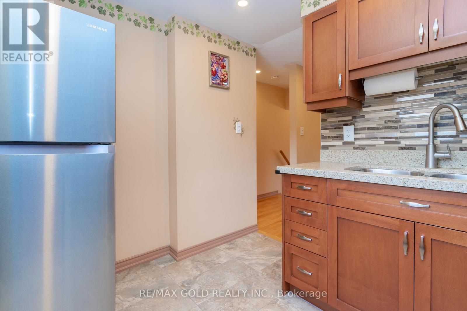 114 - 17 Darras Court, Brampton, Ontario  L6T 1W7 - Photo 12 - W12346574