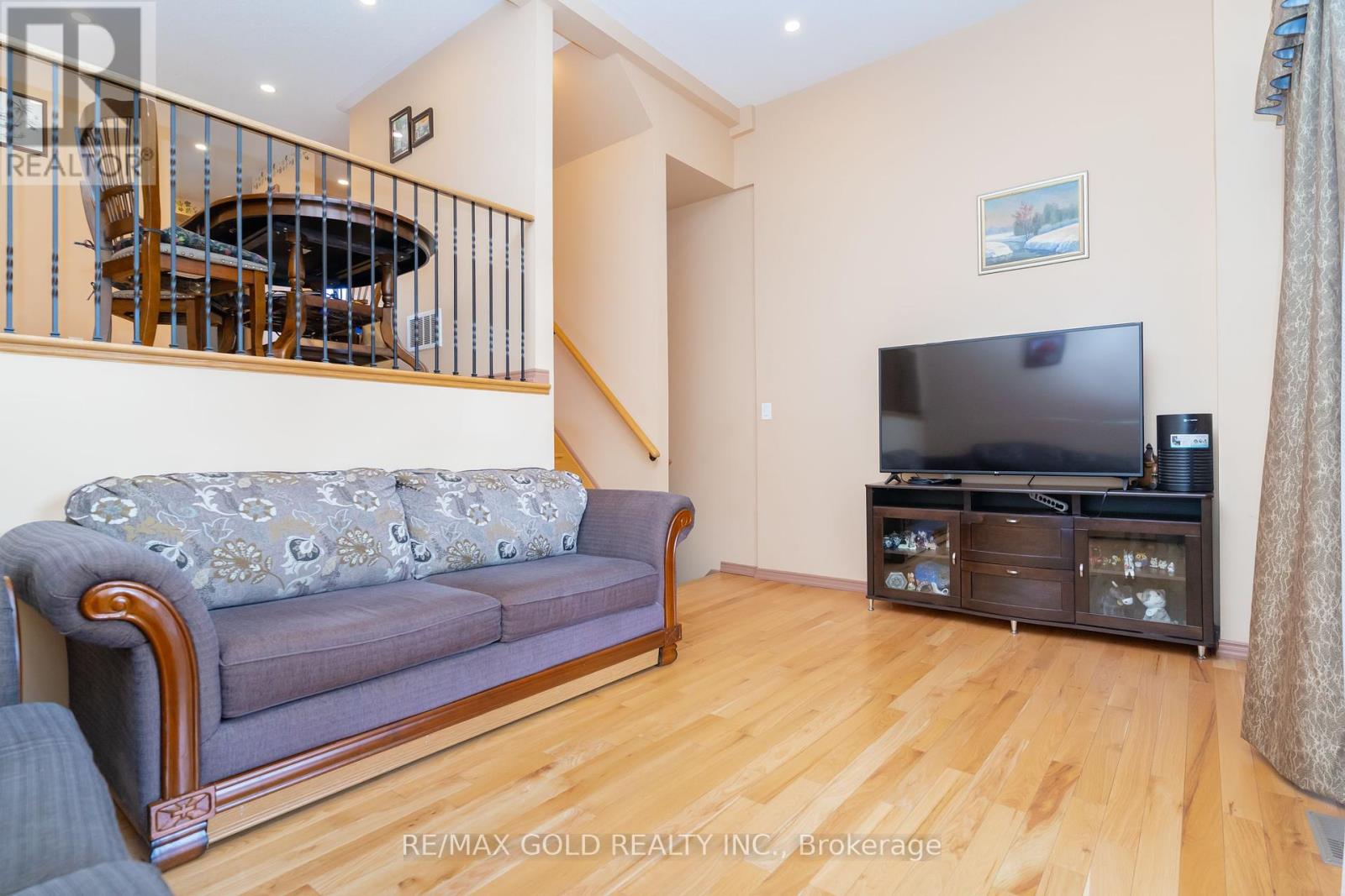 114 - 17 Darras Court, Brampton, Ontario  L6T 1W7 - Photo 7 - W12346574