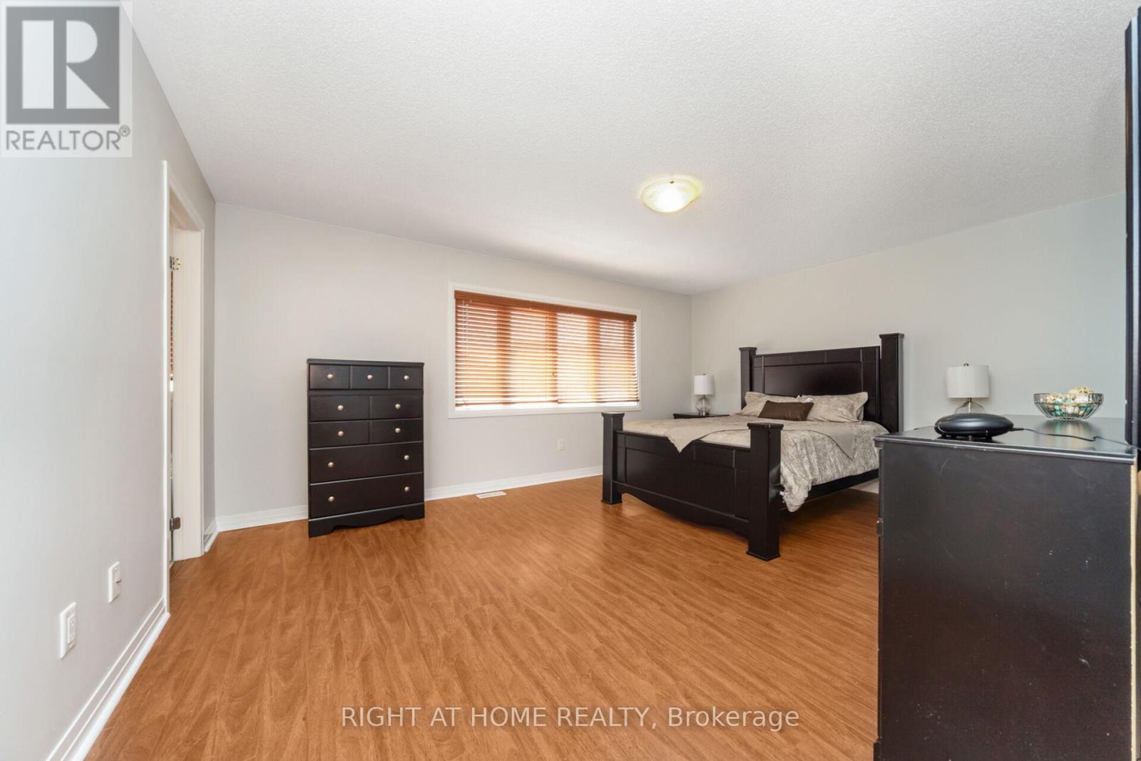 10 Porter Drive, Orangeville, Ontario  L9W 6Z4 - Photo 24 - W12346584
