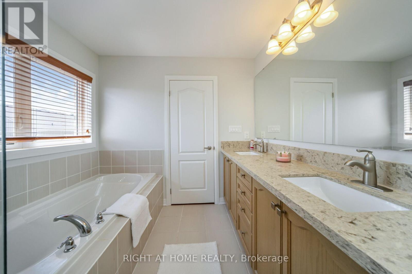 10 Porter Drive, Orangeville, Ontario  L9W 6Z4 - Photo 30 - W12346584