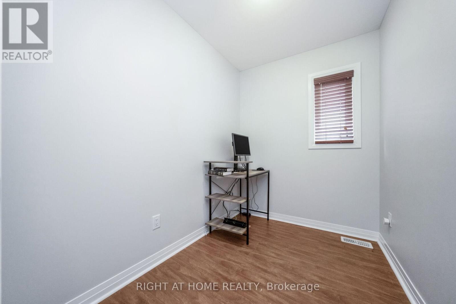 10 Porter Drive, Orangeville, Ontario  L9W 6Z4 - Photo 35 - W12346584