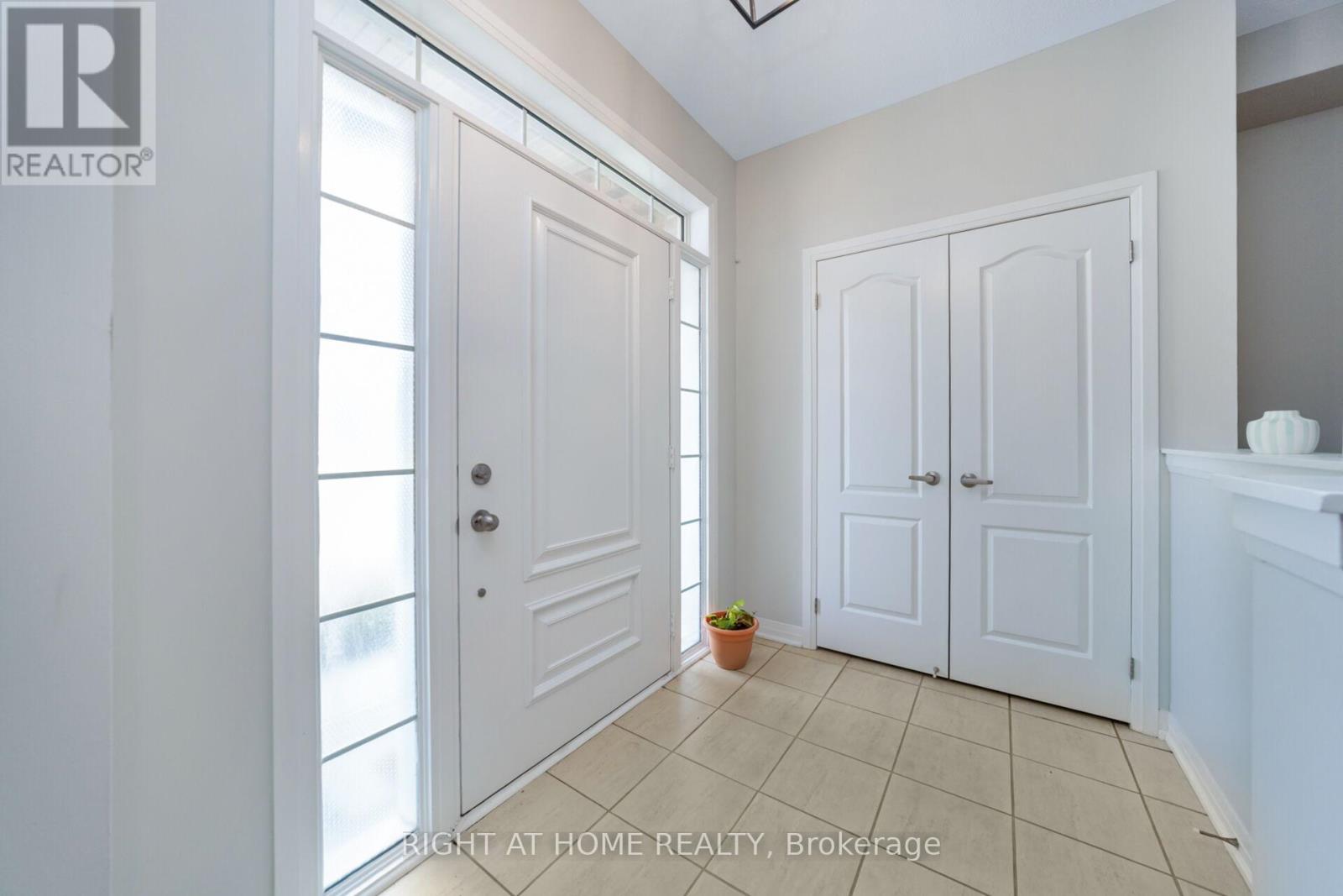10 Porter Drive, Orangeville, Ontario  L9W 6Z4 - Photo 7 - W12346584