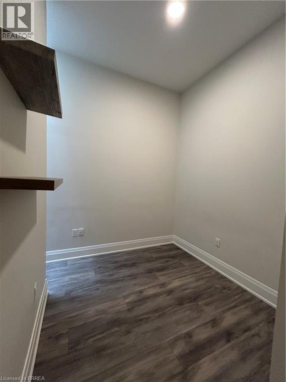 11 Queen Street Unit# 205, Brantford, Ontario  N3T 3B1 - Photo 9 - 40741460