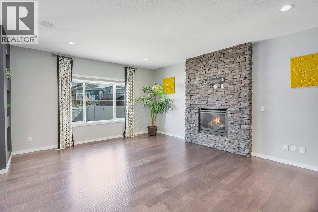 Property at 25 Lazaro Close image 4