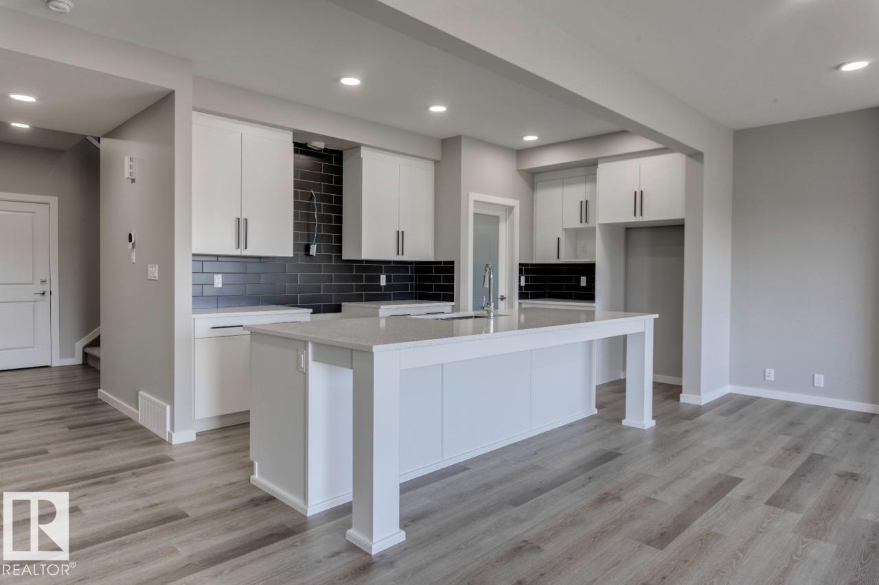 2369 Egret Wy Nw, Edmonton, Alberta  T6M 3G9 - Photo 10 - E4429619
