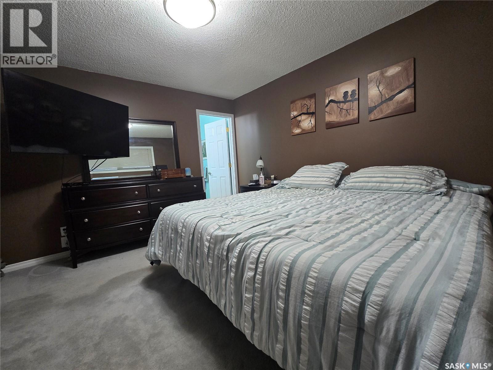 771 Brimacombe Drive, Weyburn, Saskatchewan  S4H 2P7 - Photo 13 - SK015747