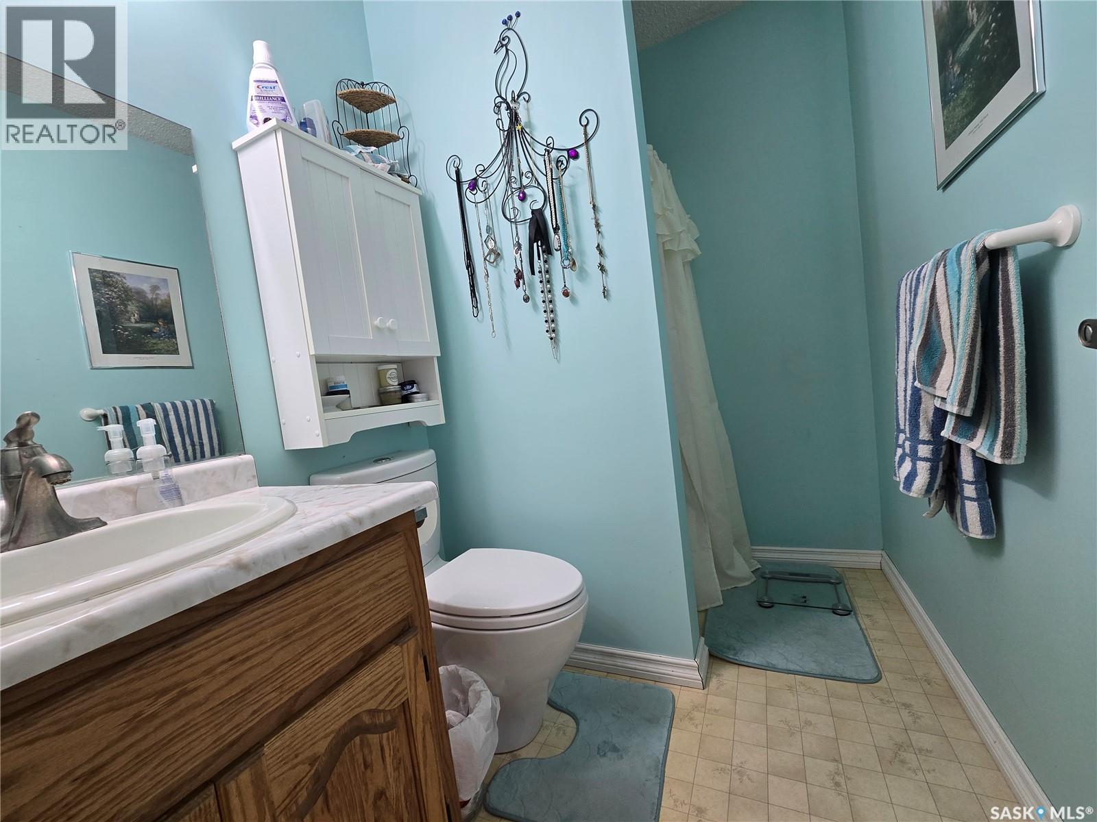 771 Brimacombe Drive, Weyburn, Saskatchewan  S4H 2P7 - Photo 14 - SK015747