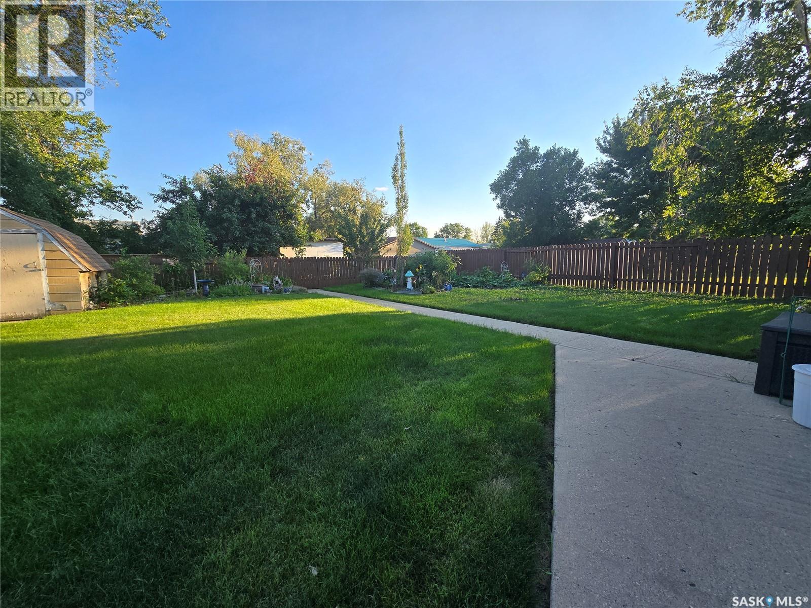 771 Brimacombe Drive, Weyburn, Saskatchewan  S4H 2P7 - Photo 27 - SK015747