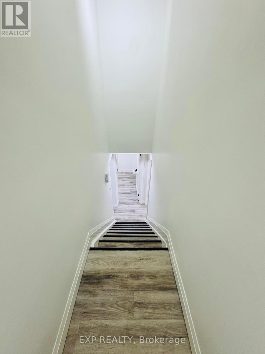 2 - 6 Craig Drive N, Kitchener, Ontario  N2B 2J3 - Photo 3 - X12346642