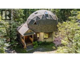 5631 LONGBEACH Road Kokanee Creek to Balfour