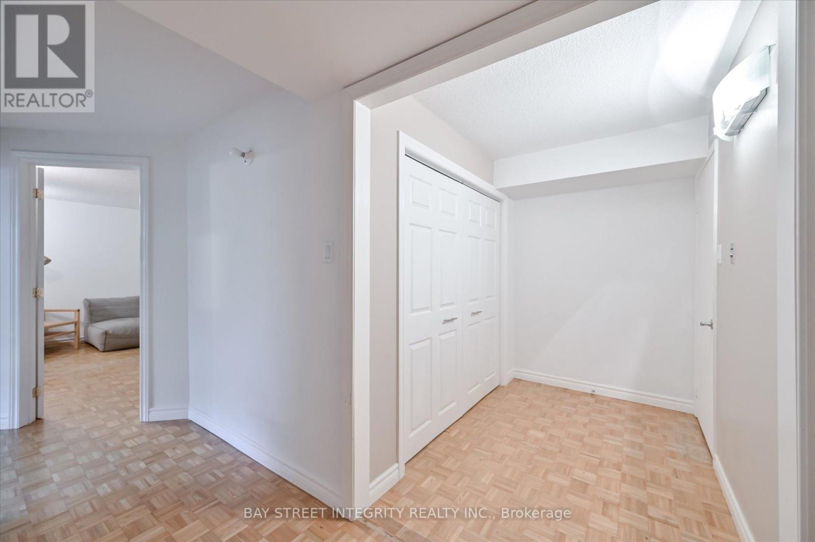 197 Garden Avenue, Richmond Hill, Ontario  L4C 6L8 - Photo 30 - N12346519