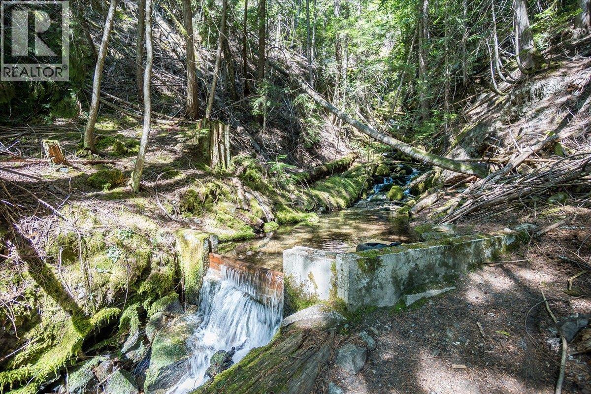 5631 Longbeach Road, Nelson, British Columbia  V1L 6N9 - Photo 80 - 10359069