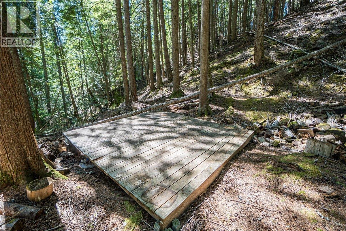 5631 Longbeach Road, Nelson, British Columbia  V1L 6N9 - Photo 86 - 10359069