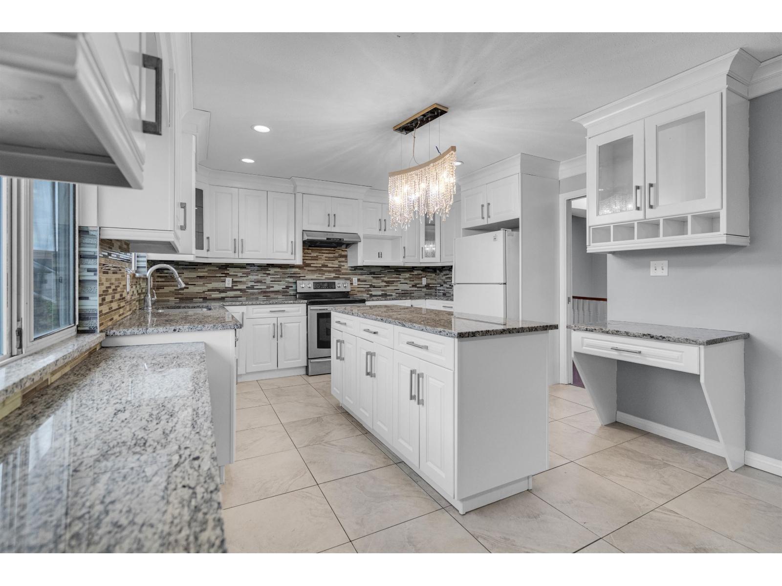 12526 75a Avenue, Surrey, British Columbia  V3W 0M3 - Photo 7 - R3037097