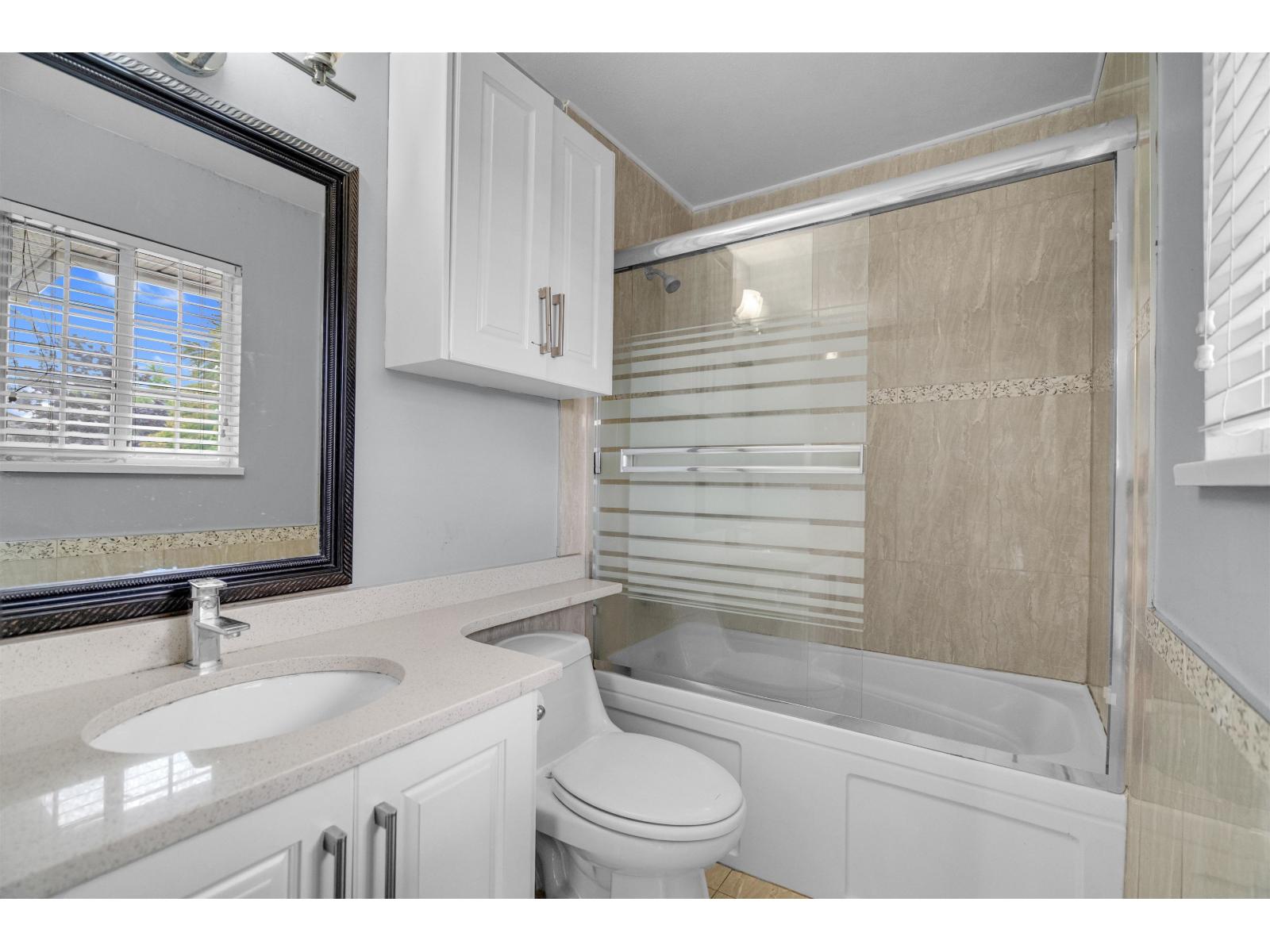12526 75a Avenue, Surrey, British Columbia  V3W 0M3 - Photo 15 - R3037097