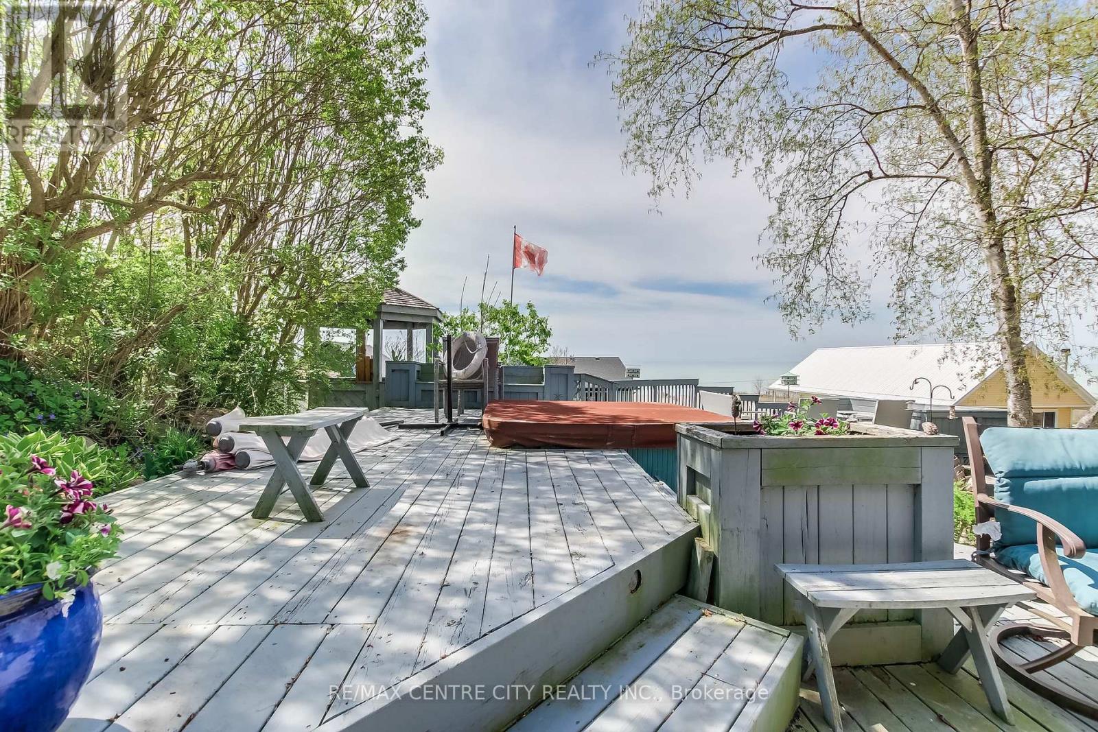 490 Lower Spring Street, Central Elgin, Ontario  N5L 1G6 - Photo 19 - X12346826